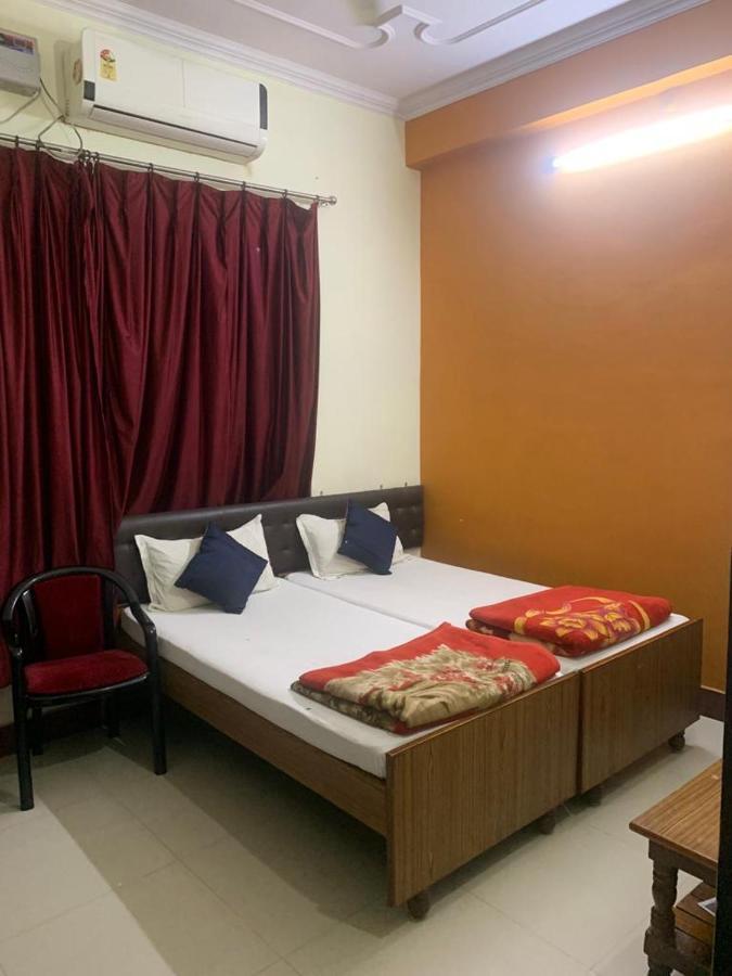 Narendra Guest House Kakarmatha 外观 照片